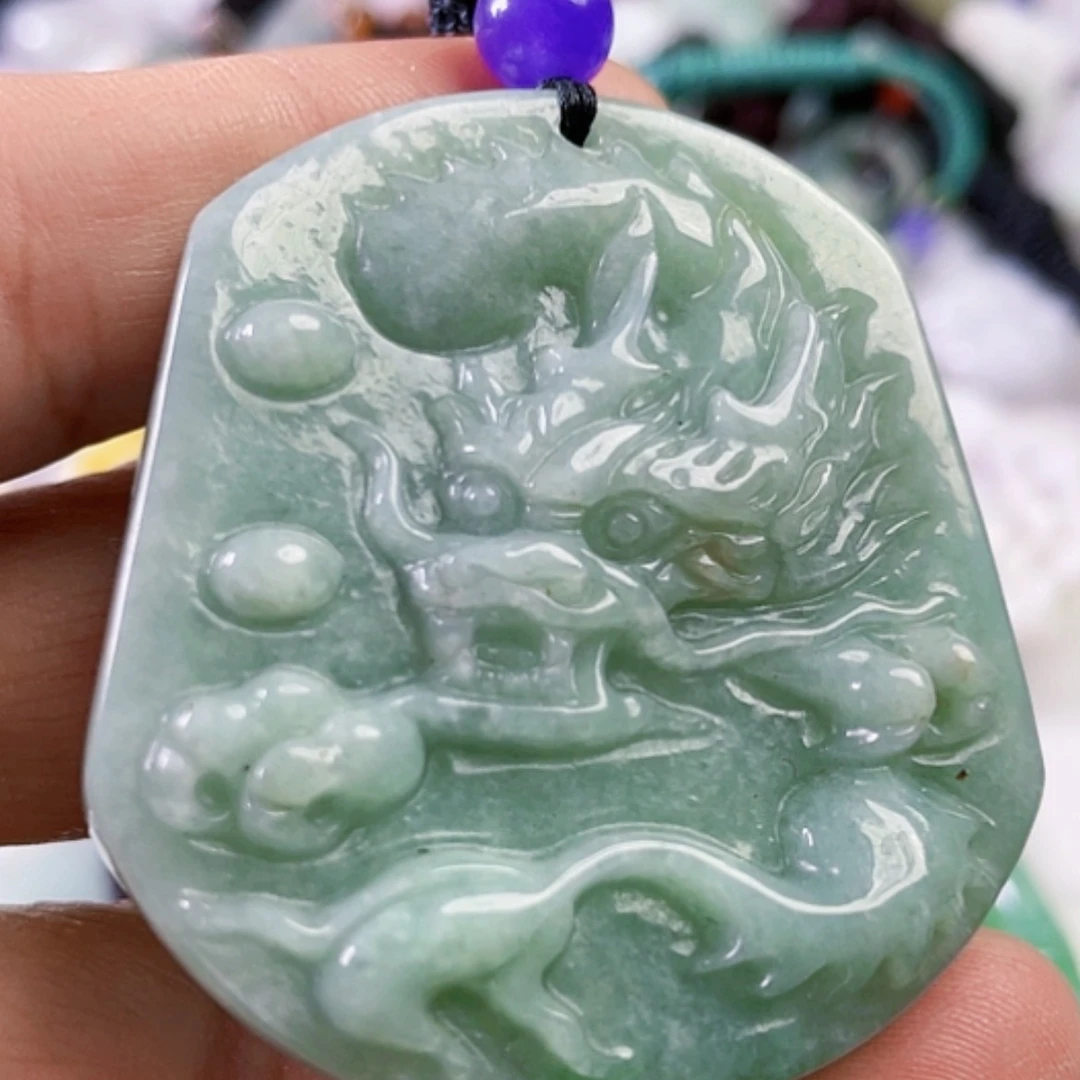【闪购商品】翡翠吊坠(不含链)未镶嵌天然翡翠吊坠