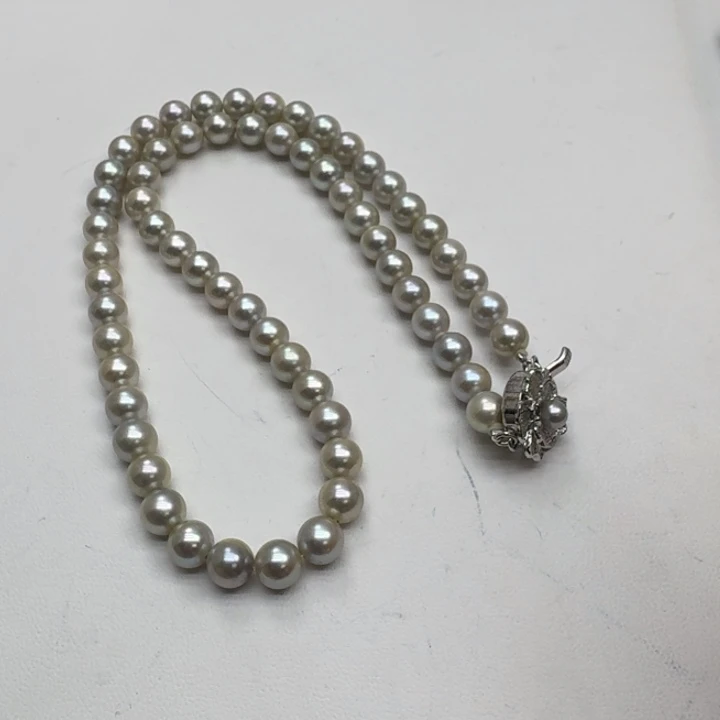 未镶嵌海水珍珠颈饰