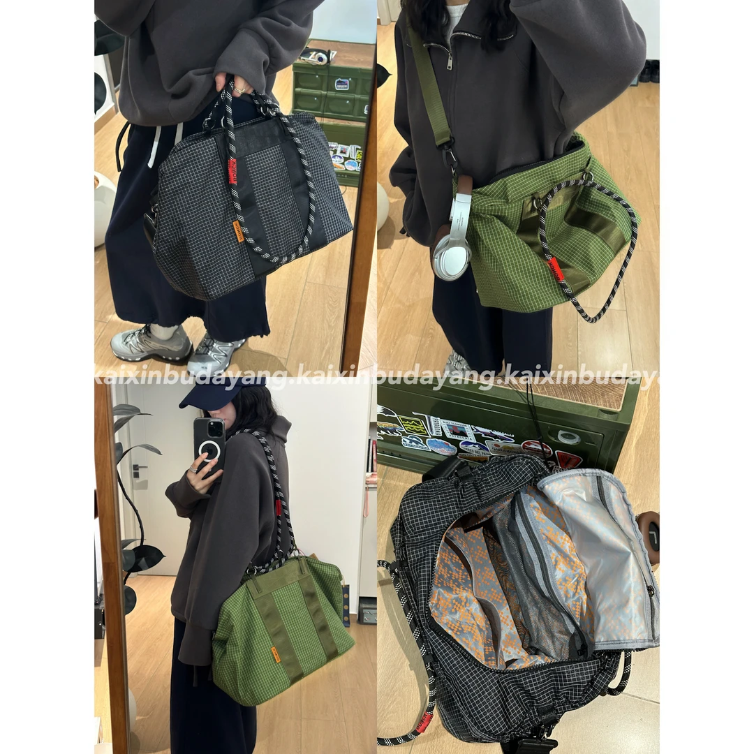 【开心不打烊】大容量行李袋健身包防泼水轻量化格纹旅行手提斜挎包