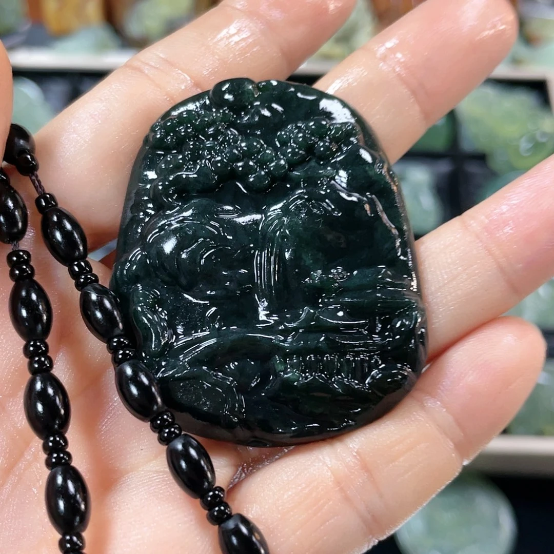 蛇纹石玉颈饰合金