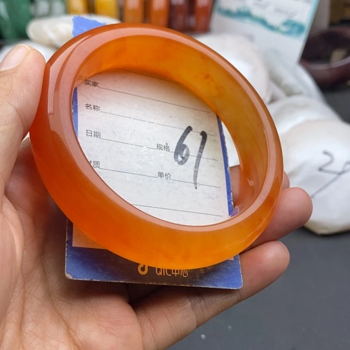 石英质玉未镶嵌手镯