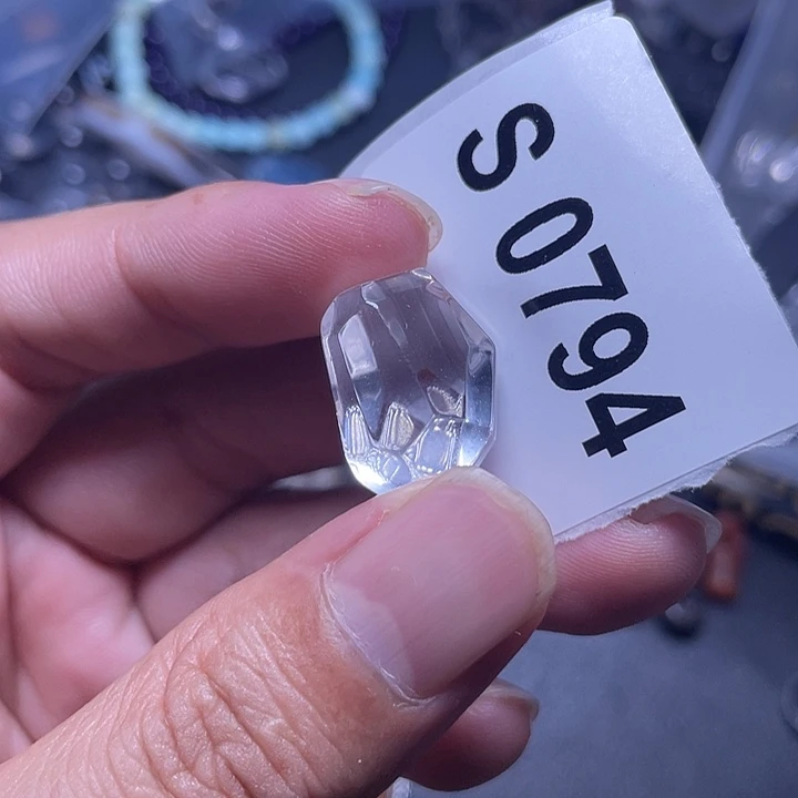 玛瑙/玉髓颈饰未镶嵌白水晶