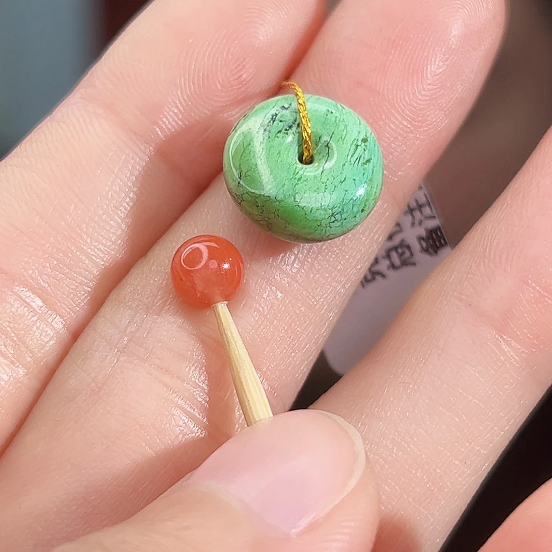 南红玛瑙未镶嵌珠宝奇石