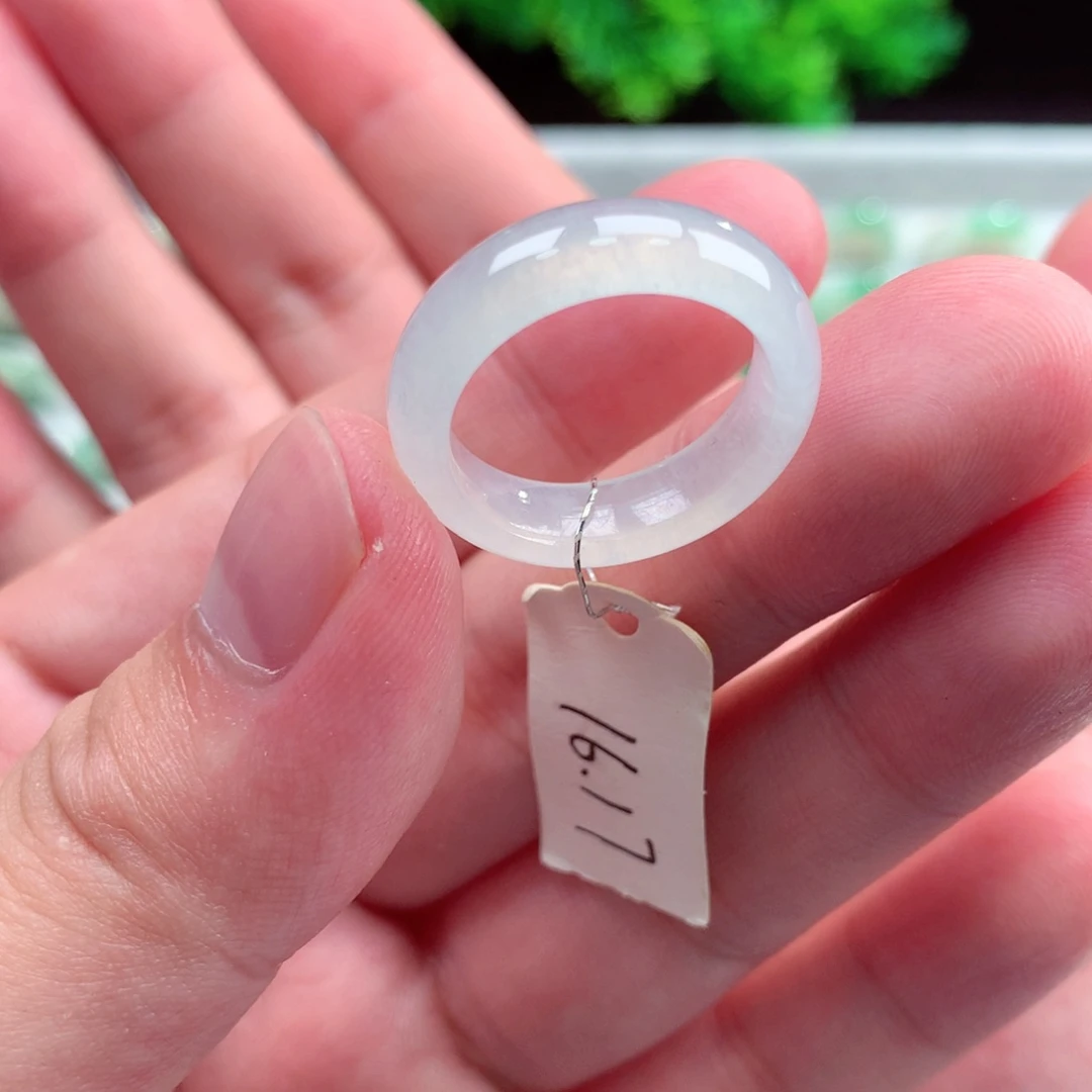 未镶嵌戒指翡翠天然（马牙线）