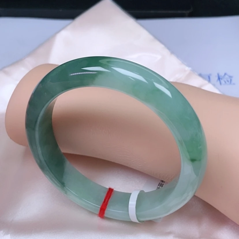 【闪购商品】翡翠手镯未镶嵌，
