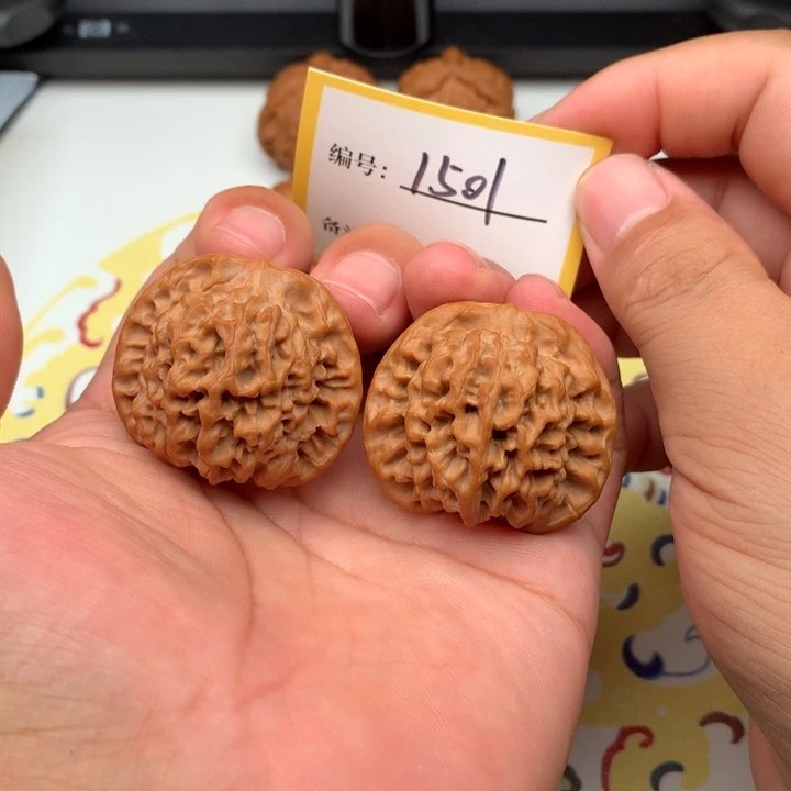 文玩核桃把件38精品秦闷15101