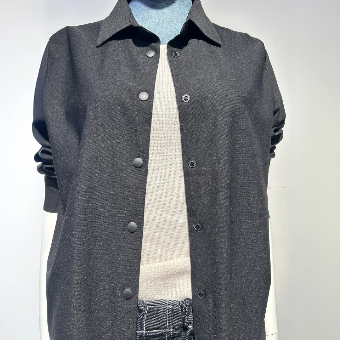 【水淼】1125黑色合体弧摆衬衫大码女装