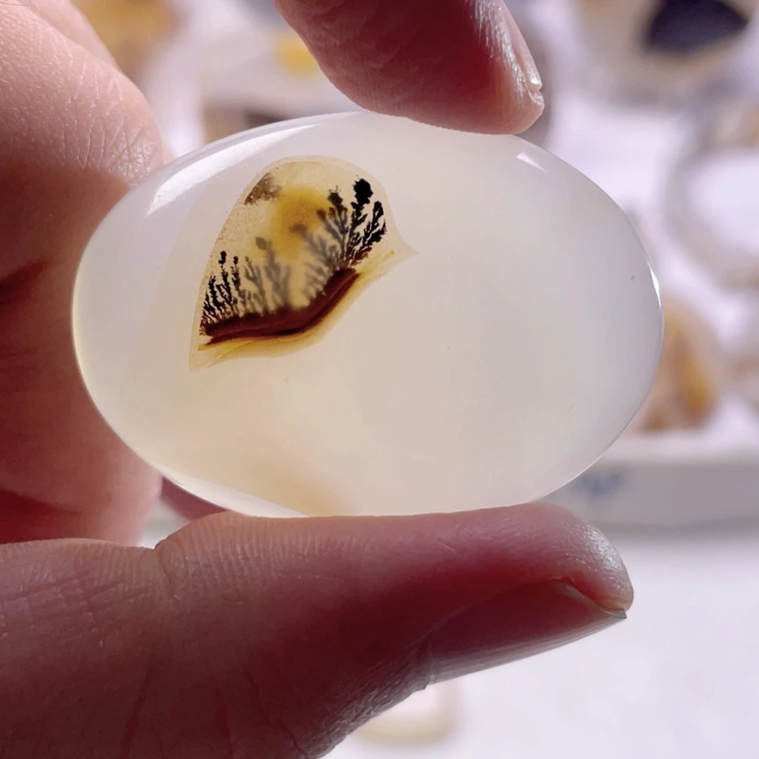 玛瑙/玉髓未镶嵌珠宝奇石