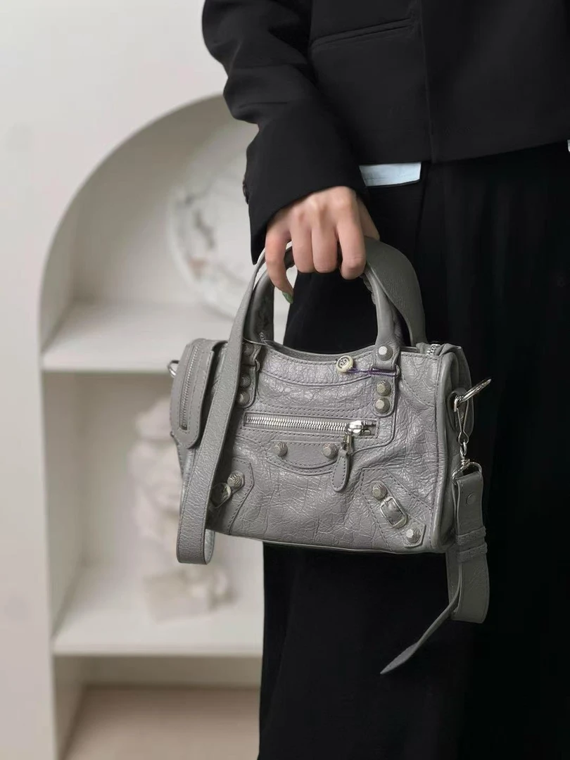 95新 Balenciaga/巴黎世家 机车包水泥灰mini 斜挎包/无公价/甄选