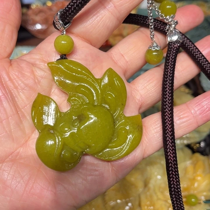 岫玉未镶嵌毛衣链