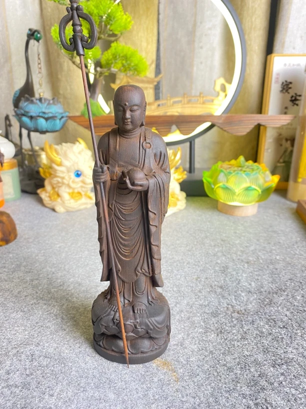 太行崖柏雷击木18公分地藏王手摆件