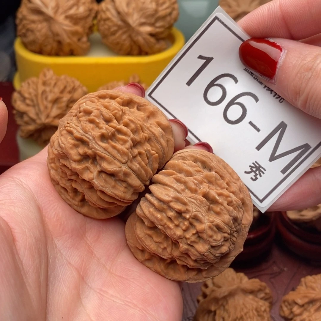 文玩核桃把件汉高楼44