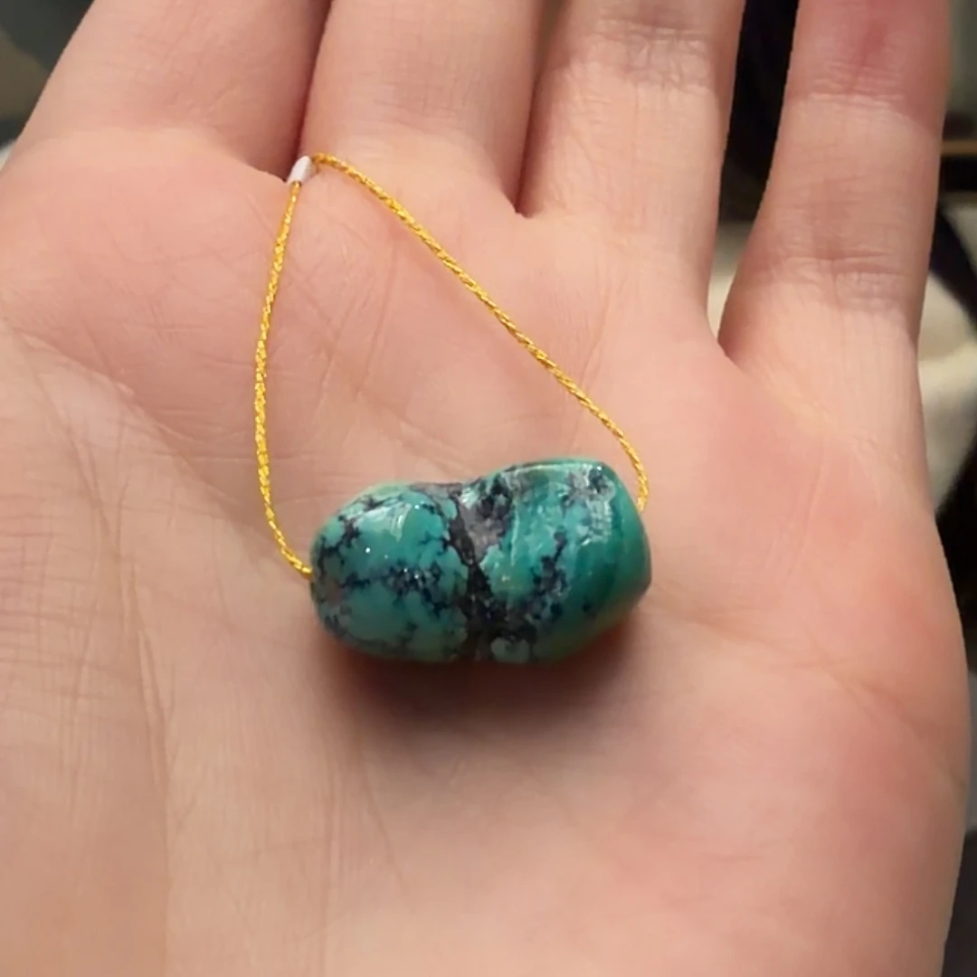 绿松石未镶嵌颈饰