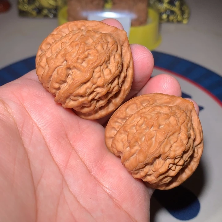 文玩核桃吊坠金牛41