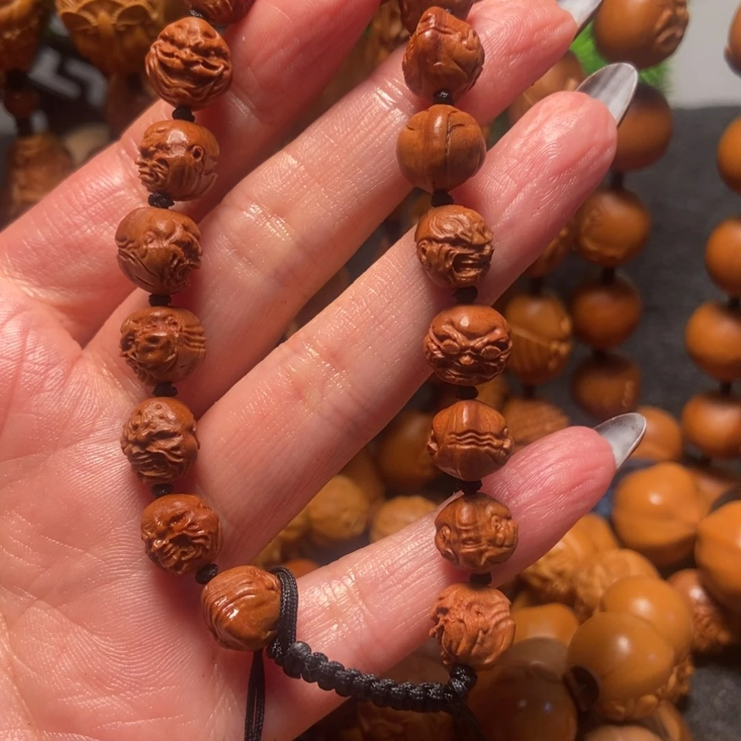 橄榄核吊坠桃核恶僧