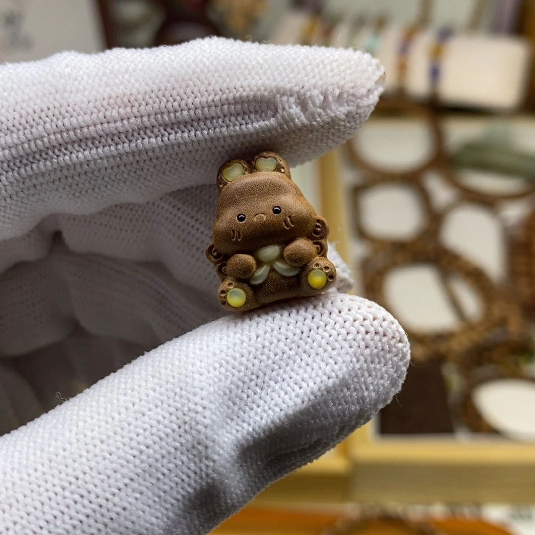 散珠檀香木印度迈索尔老山檀1.8兔子