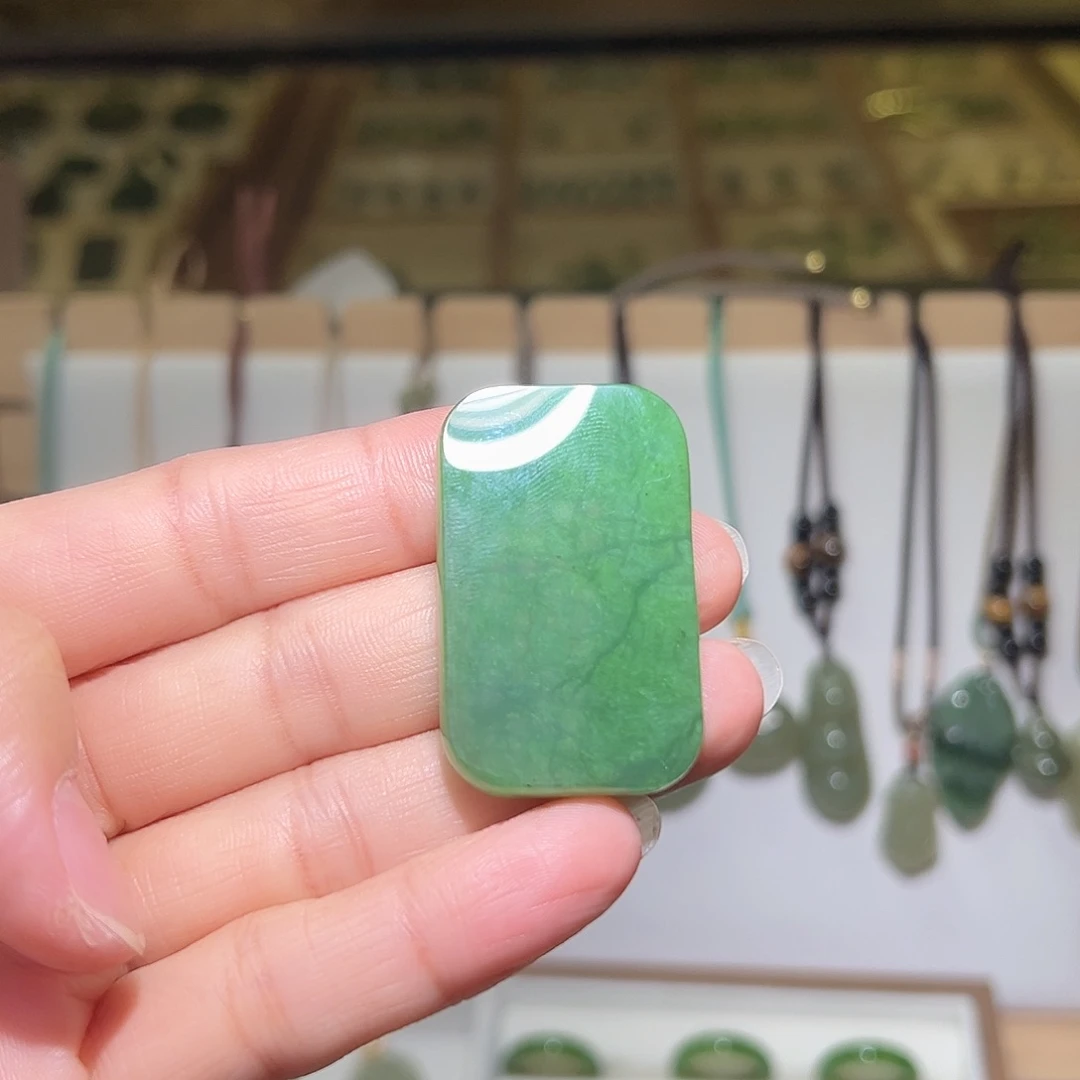 和田玉（碧玉）未镶嵌颈饰