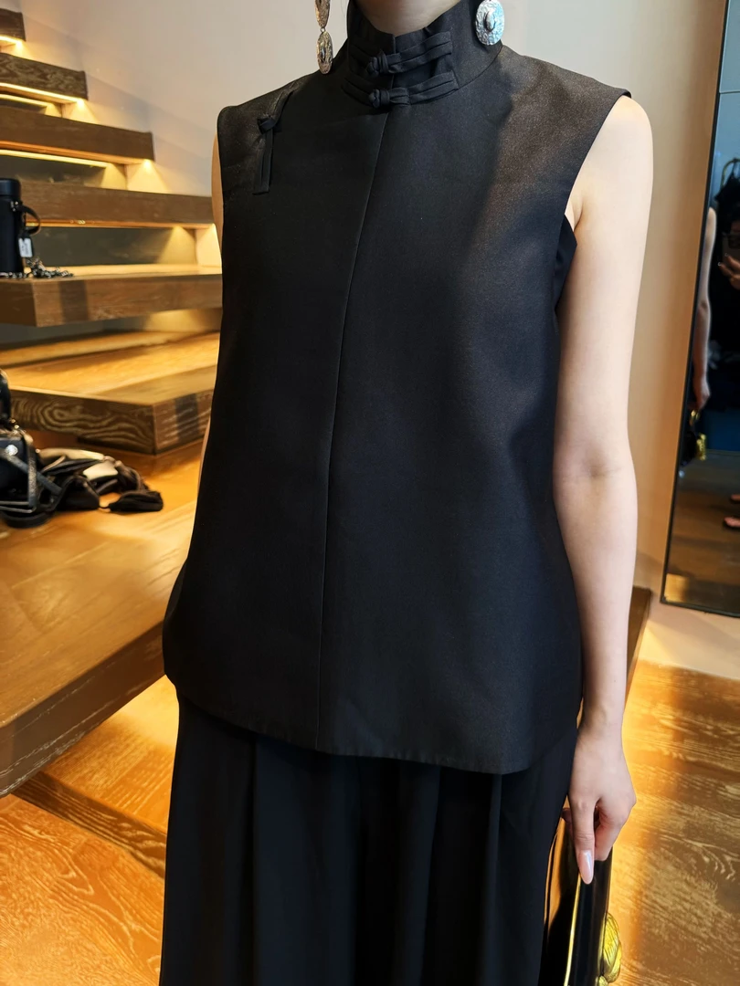 概曲（GaiQu）“夜曲”设计师款半高领国风新中式盘扣显瘦无袖马夹