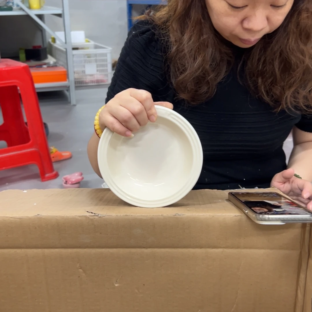 老姊妹家瓷器好漂亮米白小草