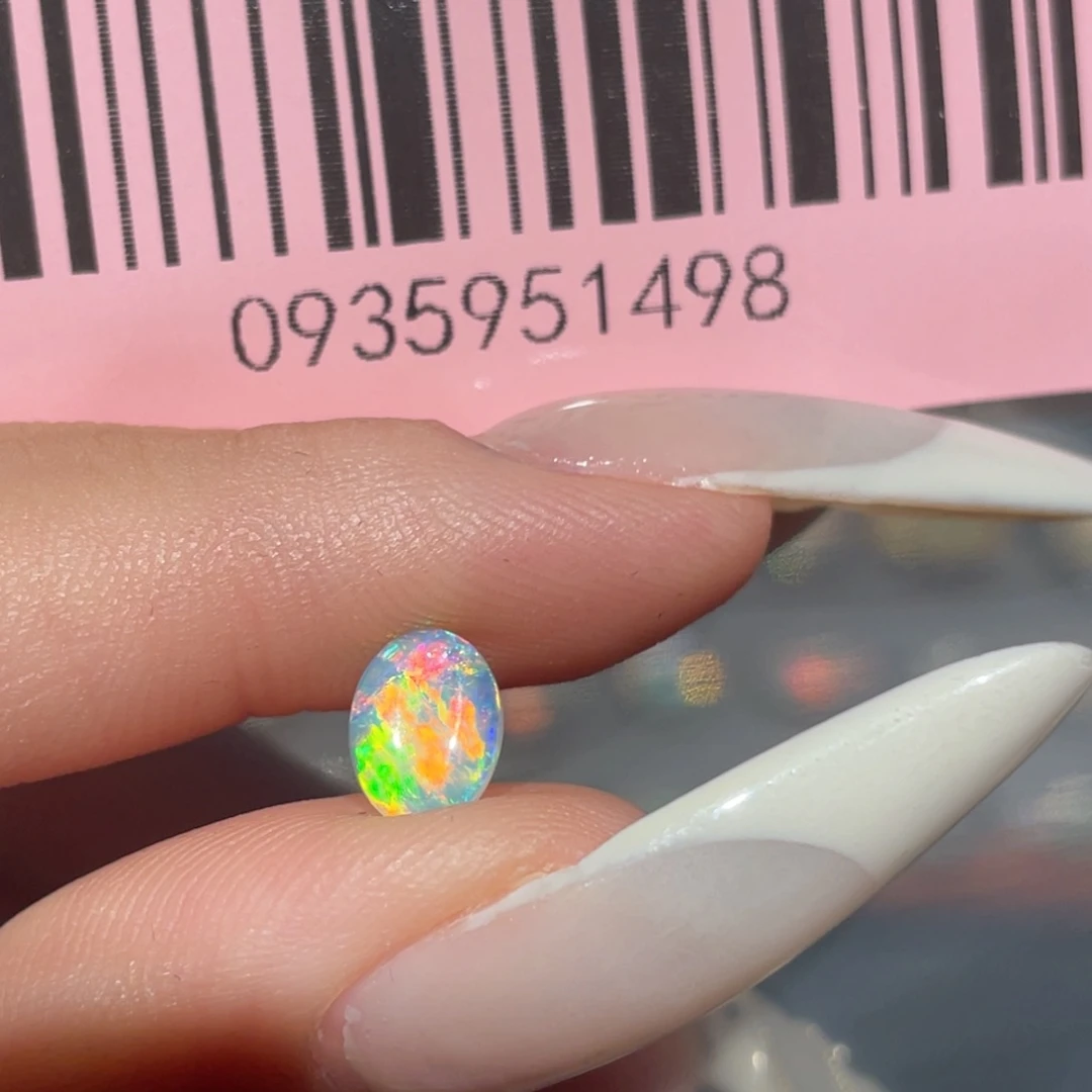 银***镐欧泊未镶嵌裸石直发