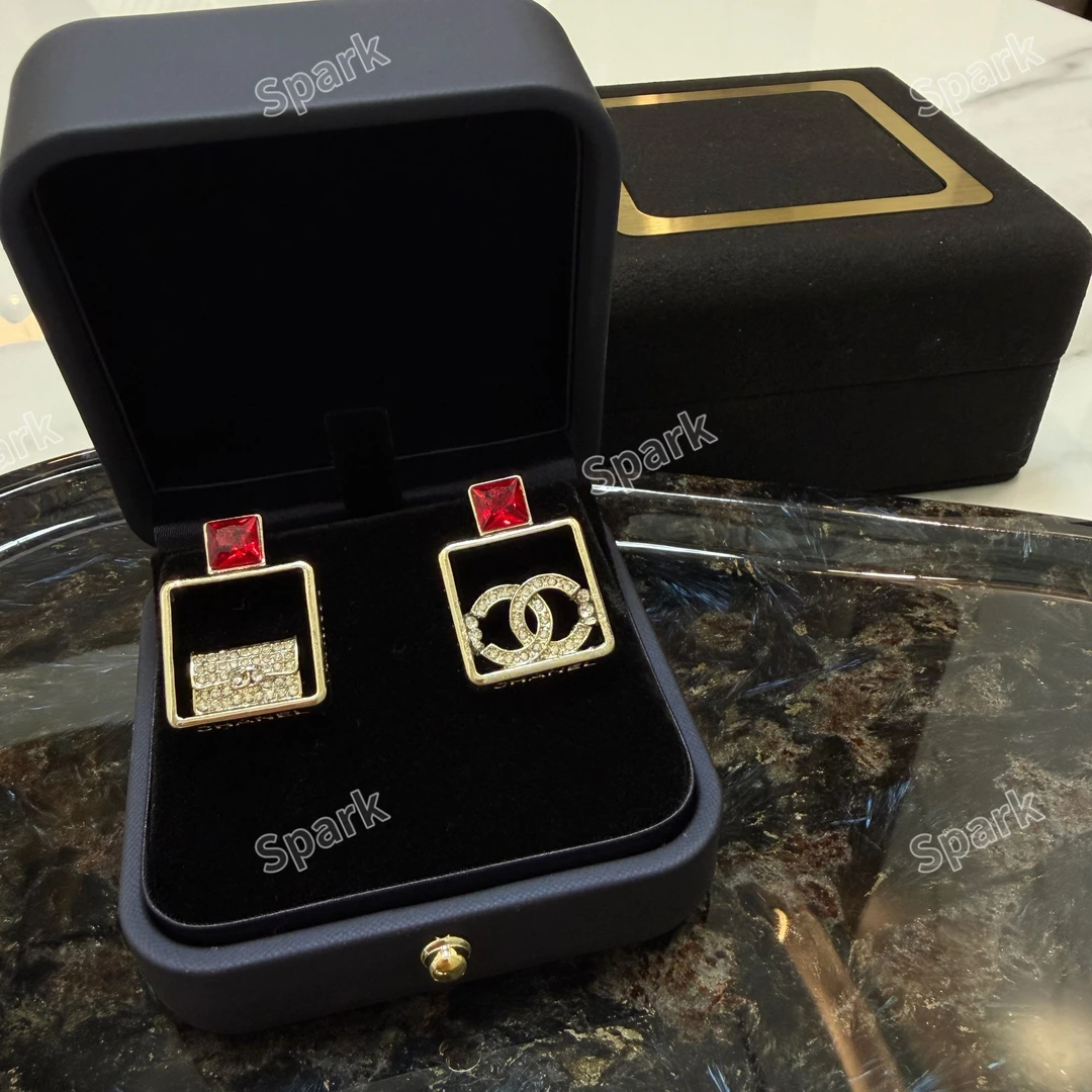 925银合成锆石耳饰 C 包包 耳钉 KK121