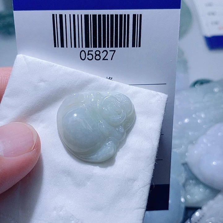 开***好翡翠未镶嵌颈饰天光墟翡翠市场现金代购