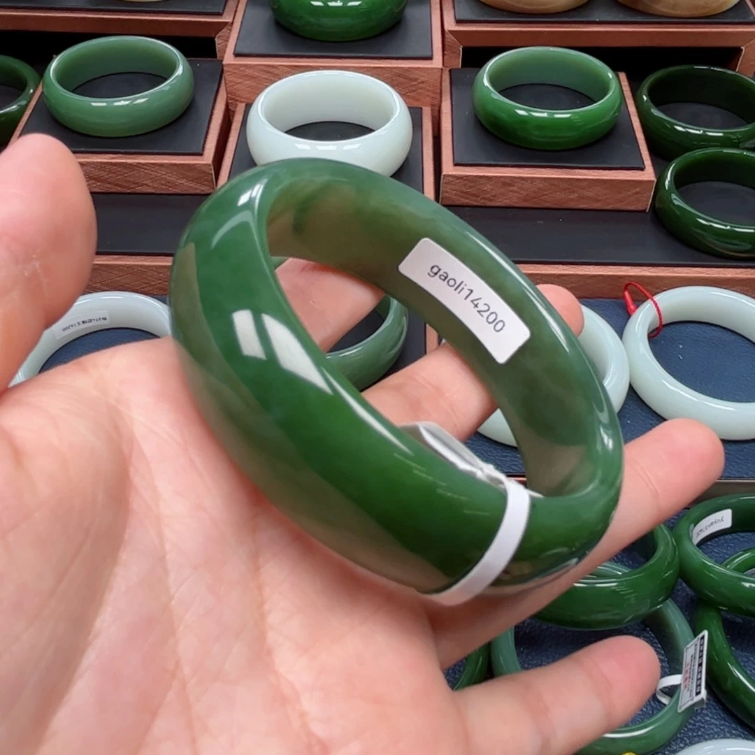 未镶嵌手镯和田玉（碧玉）厚****85758