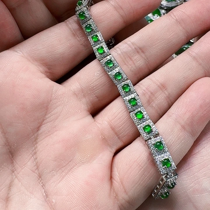 翡翠颈饰未镶嵌天然A货翡翠放漏