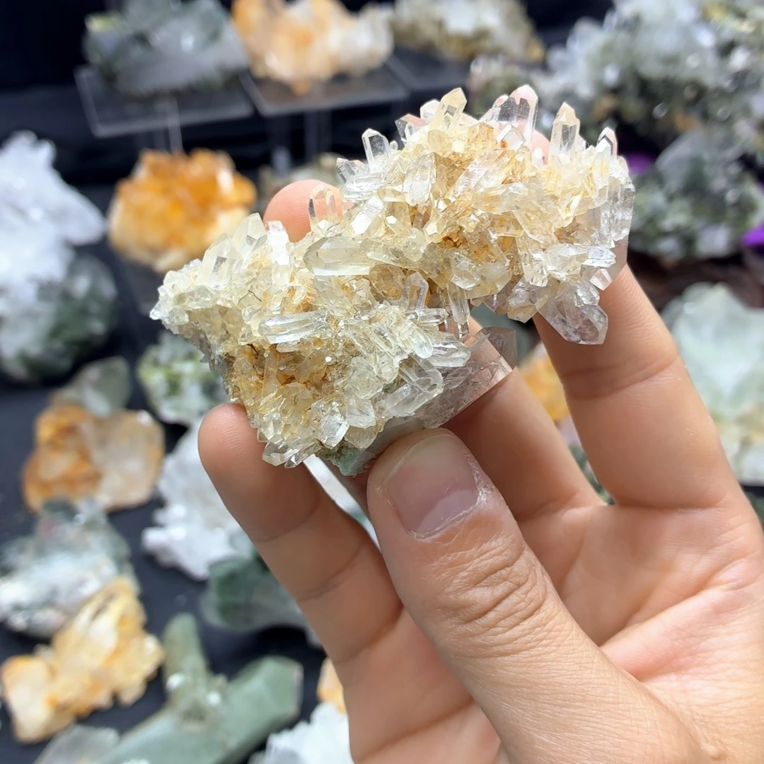 石材超透黄泥白水