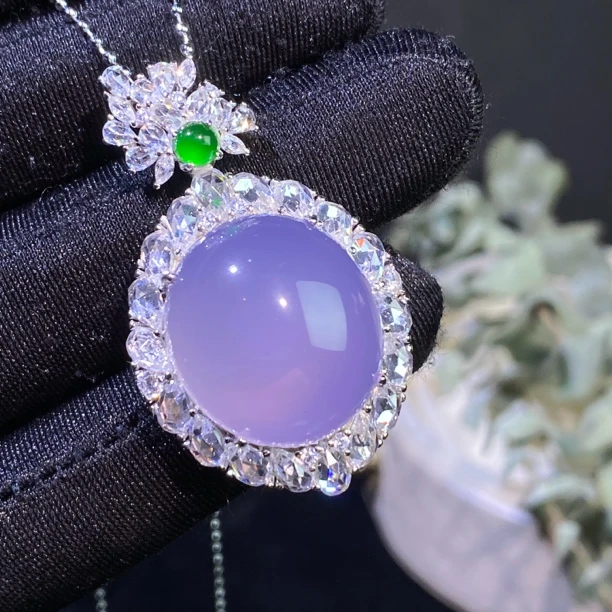 天然玉石·冰冰润起胶感玉髓·紫罗兰鸽子蛋吊坠