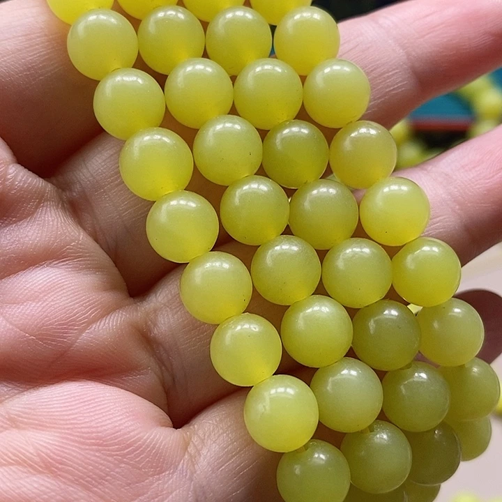 楠***江非金属无新疆若羌黄口链子