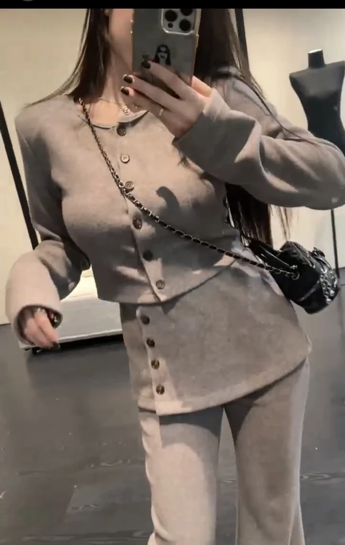 高级感洋气精致纯欲风设计慵懒冬季新款显气质瘦女上衣+裤子7205