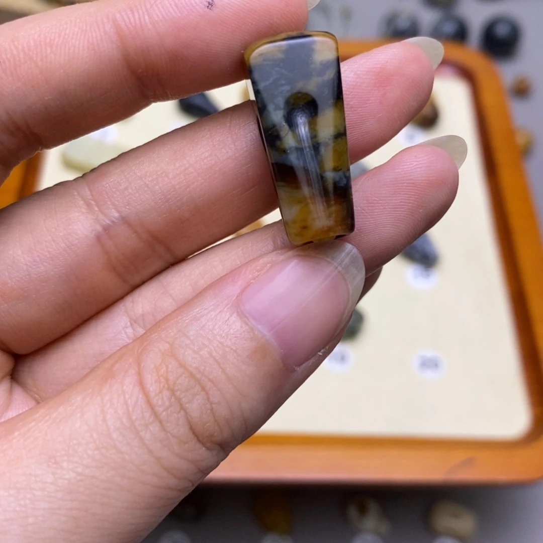 蛇纹石玉未镶嵌配饰用****6