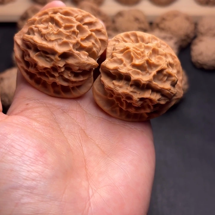 文玩核桃把件43龙鳞克重49.6