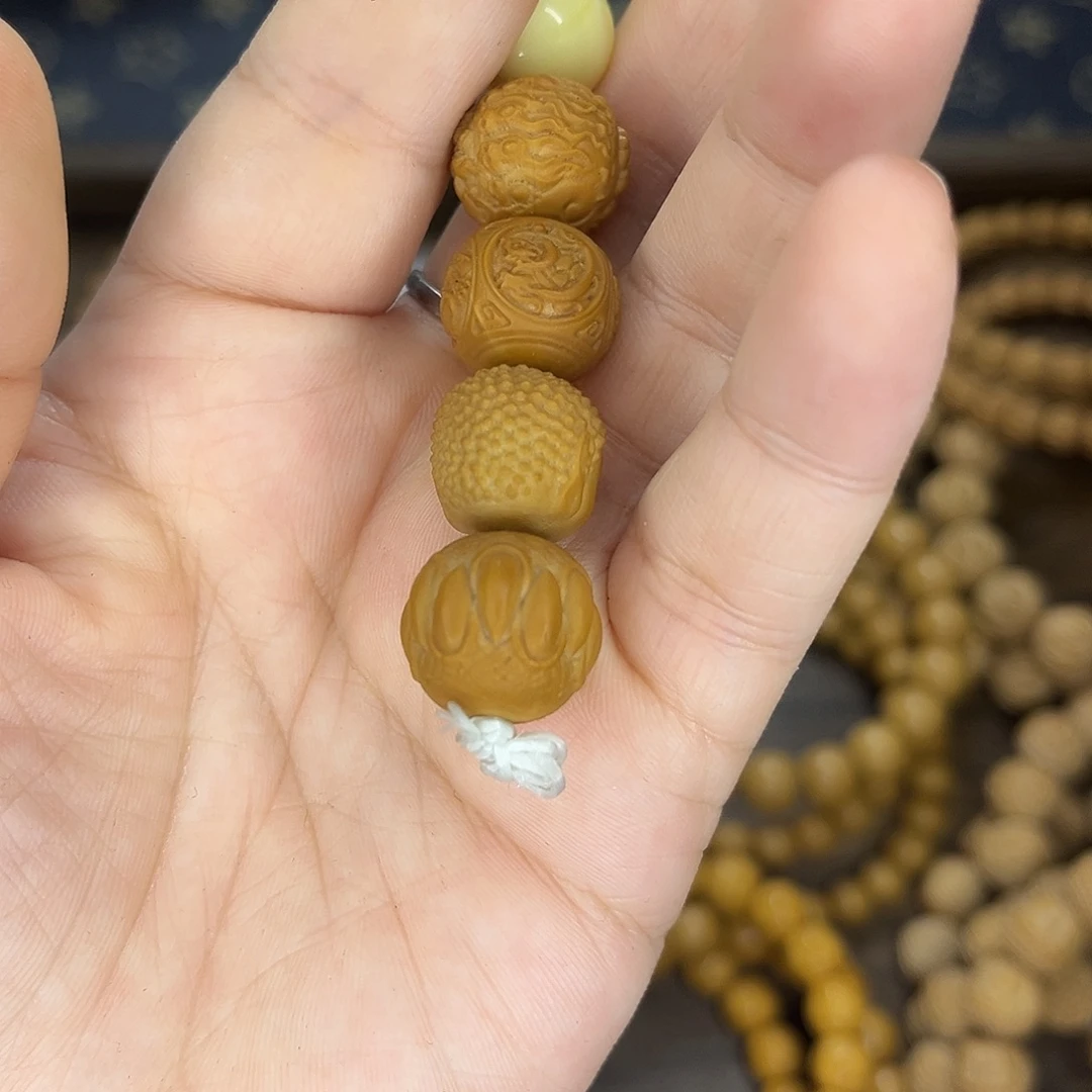 小***毅手串猴头核桃单颗雕刻宝宝佛