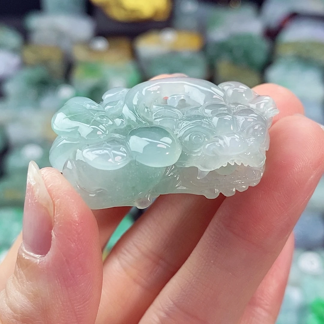 颈饰未镶嵌翡翠天然