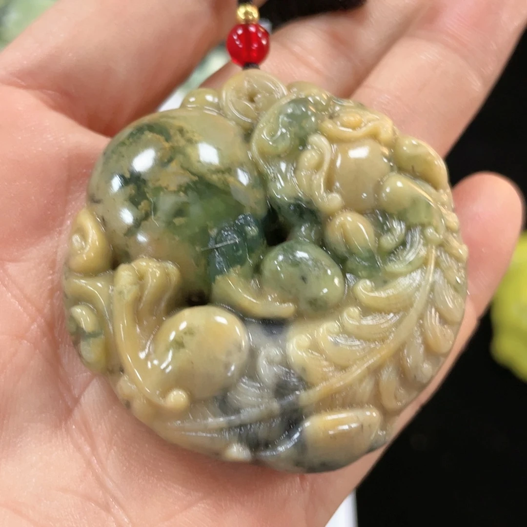 蛇纹石玉颈饰合金