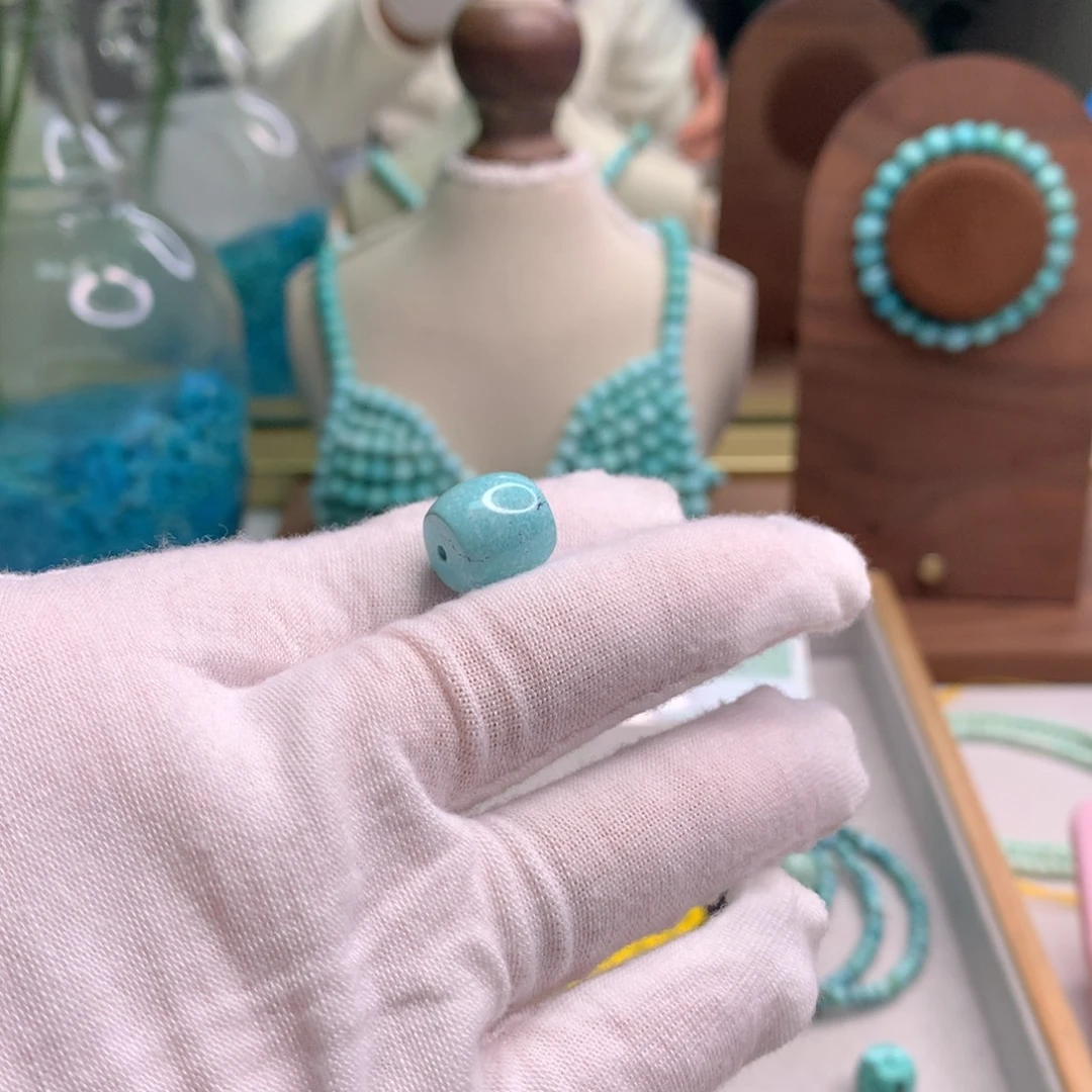 绿松石未镶嵌饰品