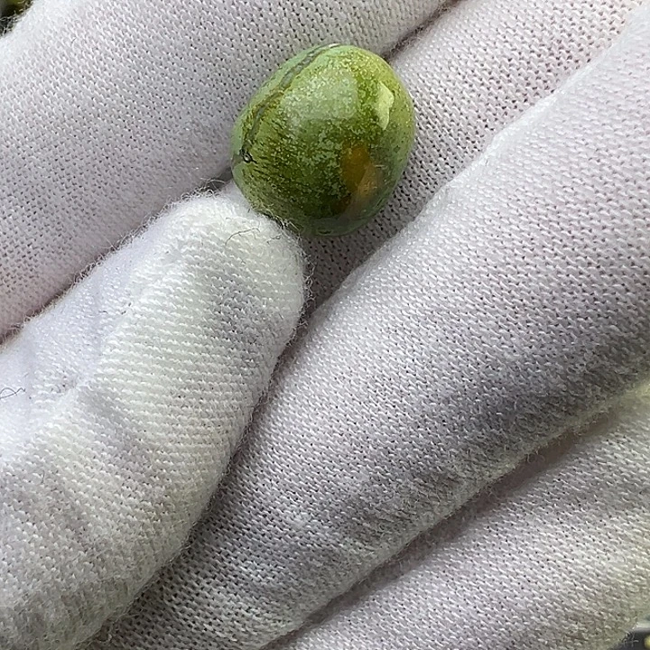 南红玛瑙未镶嵌珠宝奇石