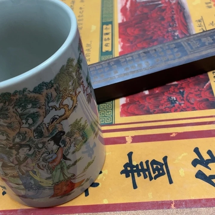 瓷片哈哈哈哈哈好