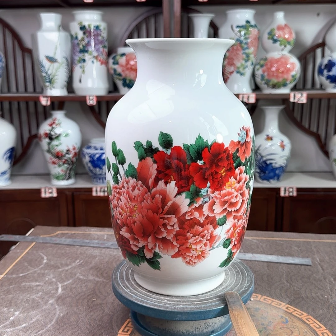 摆件景德镇陶瓷大冬国色