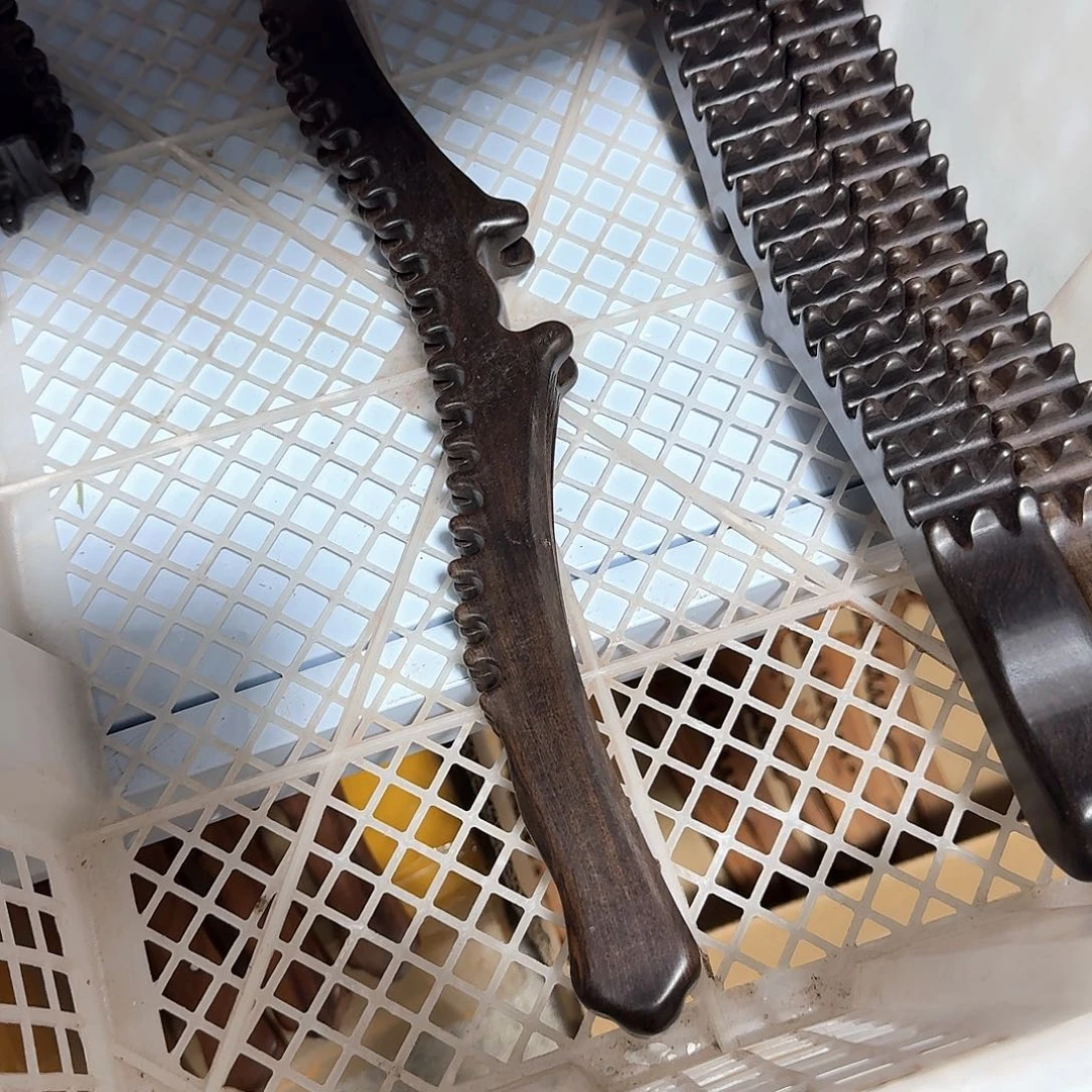 紫光檀40厘米放松工具微瑕疵