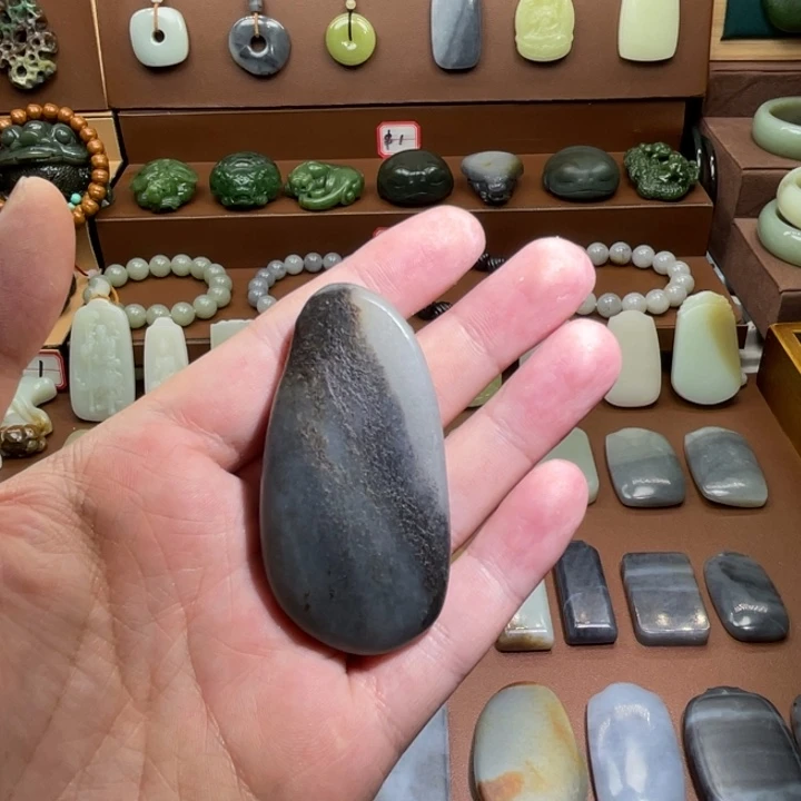 用***0和田玉未镶嵌颈饰