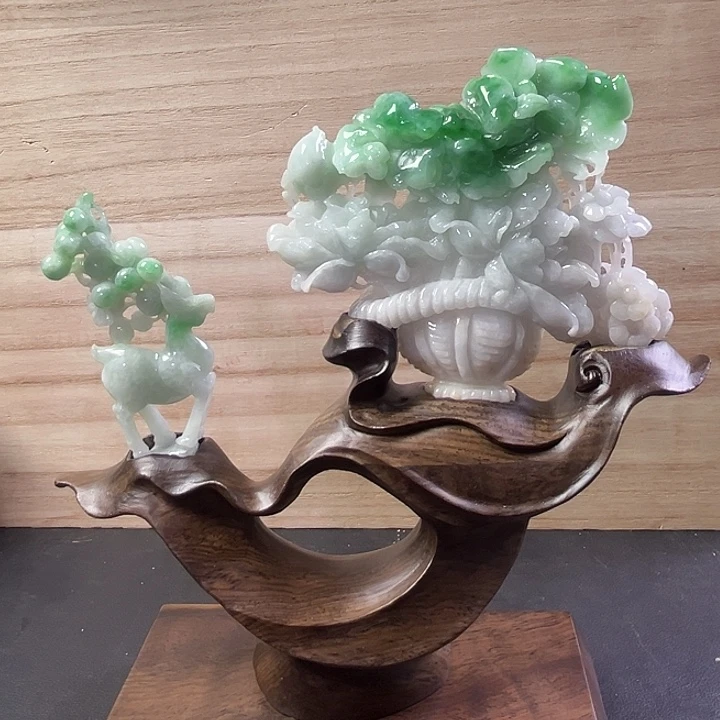 好****翡翠未镶嵌摆件翡翠
