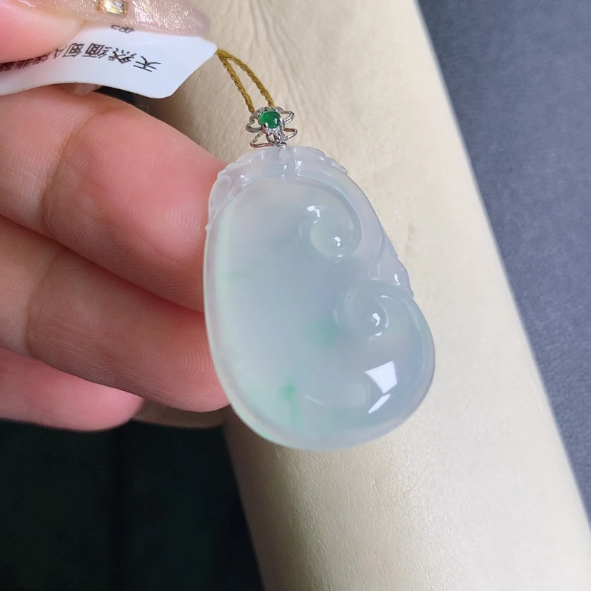 【闪购商品】翡翠颈饰18K金镶嵌如意