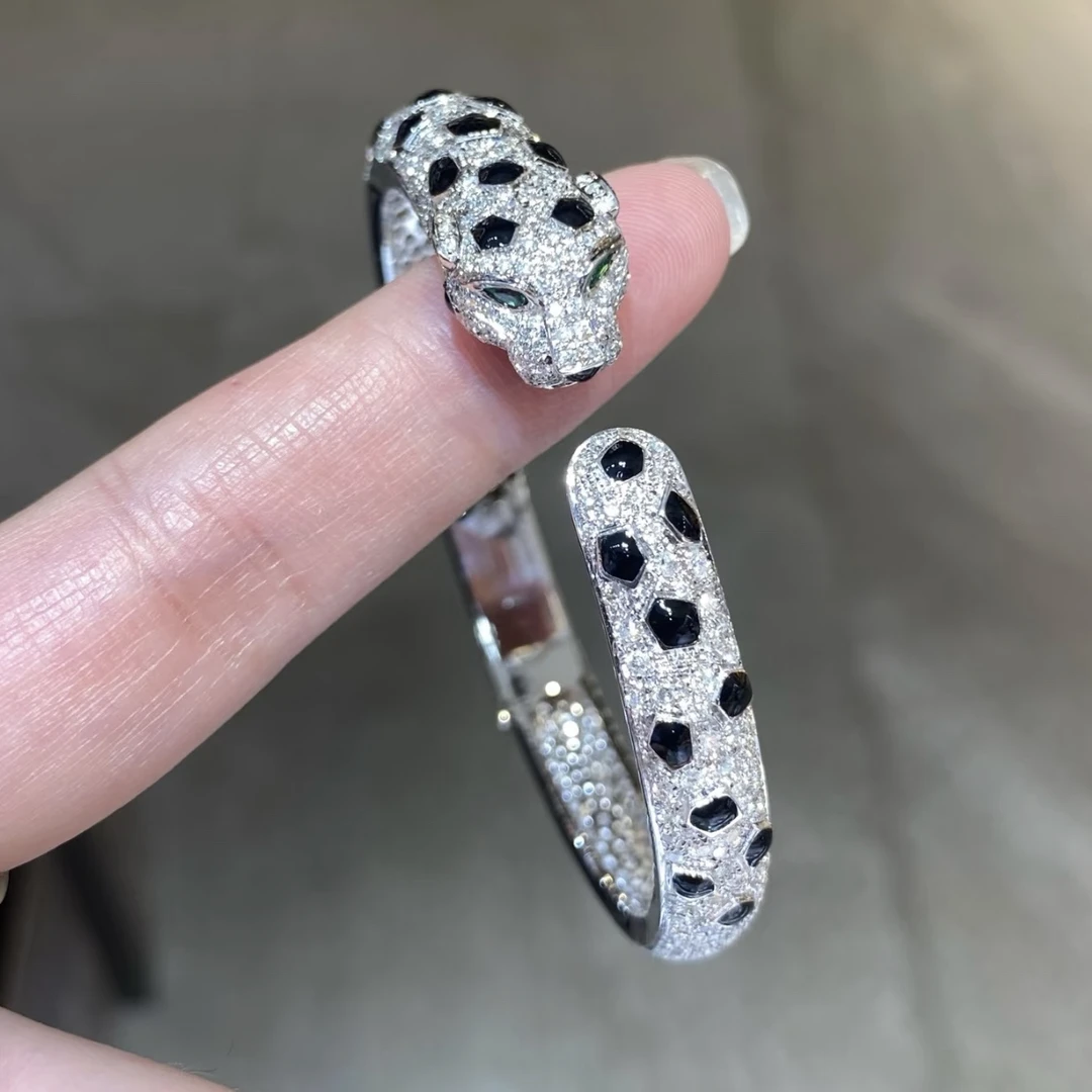 18k金镶嵌满钻豹子手镯 （尾款