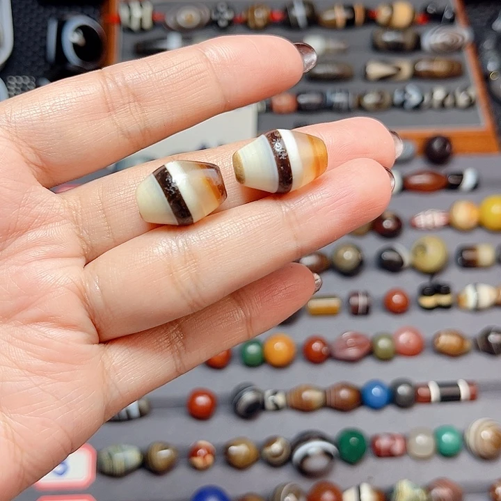 未镶嵌玛瑙/玉髓珠宝半成品?*平