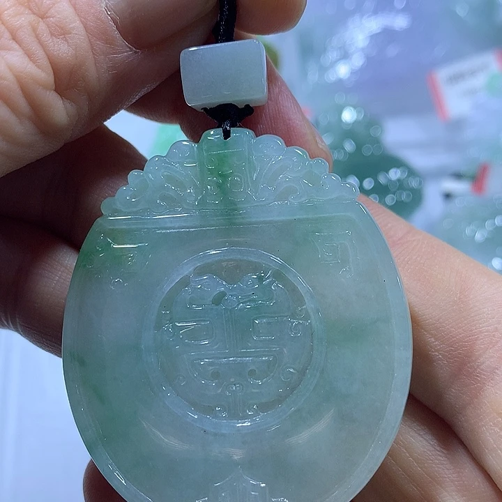 翡翠未镶嵌颈饰天然翡翠A货吊坠