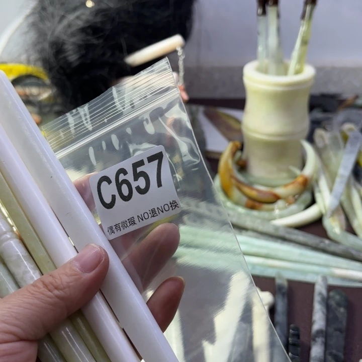 蛇纹石玉发饰合金闹*