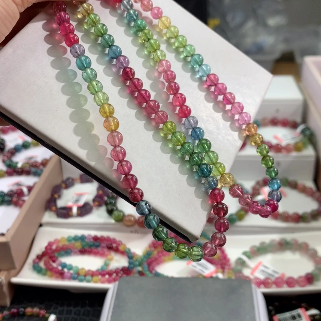 碧玺手链未镶嵌   5.8mm。